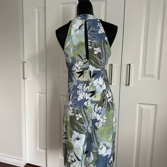 Sleeveless Connected Size 8 Summer Dress - Picture 7 of 7